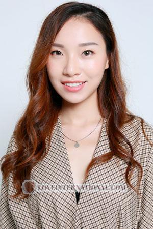 182096 - Lai Age: 26 - China