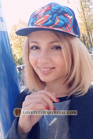 190405 - Alina Age: 37 - Ukraine