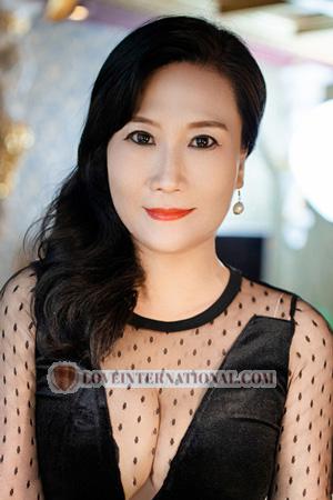 207234 - Ruiying Age: 51 - China